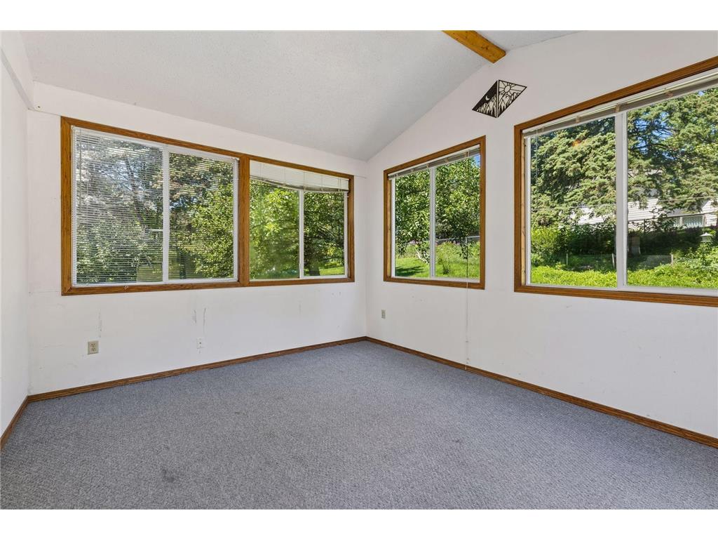1077 Churchill Circle Shoreview MN 55126 7084477 image9
