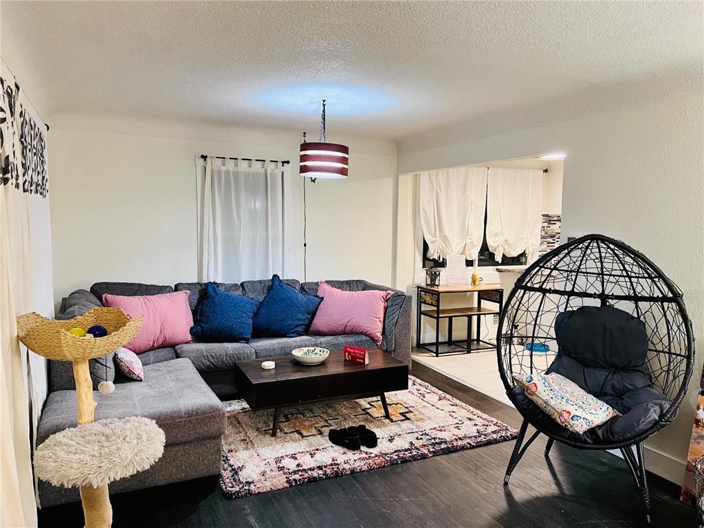 1077 Hall Avenue West Saint Paul MN 55118 6321921 image1