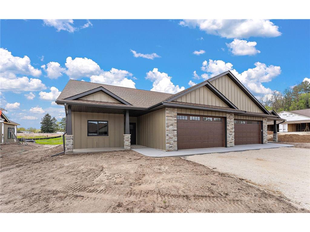1077 Legend Lane River Falls WI 54022 7072924 image1