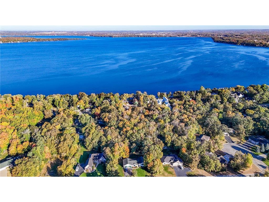 1077 S Shore Drive Detroit Lakes MN 56501 7069728 image9