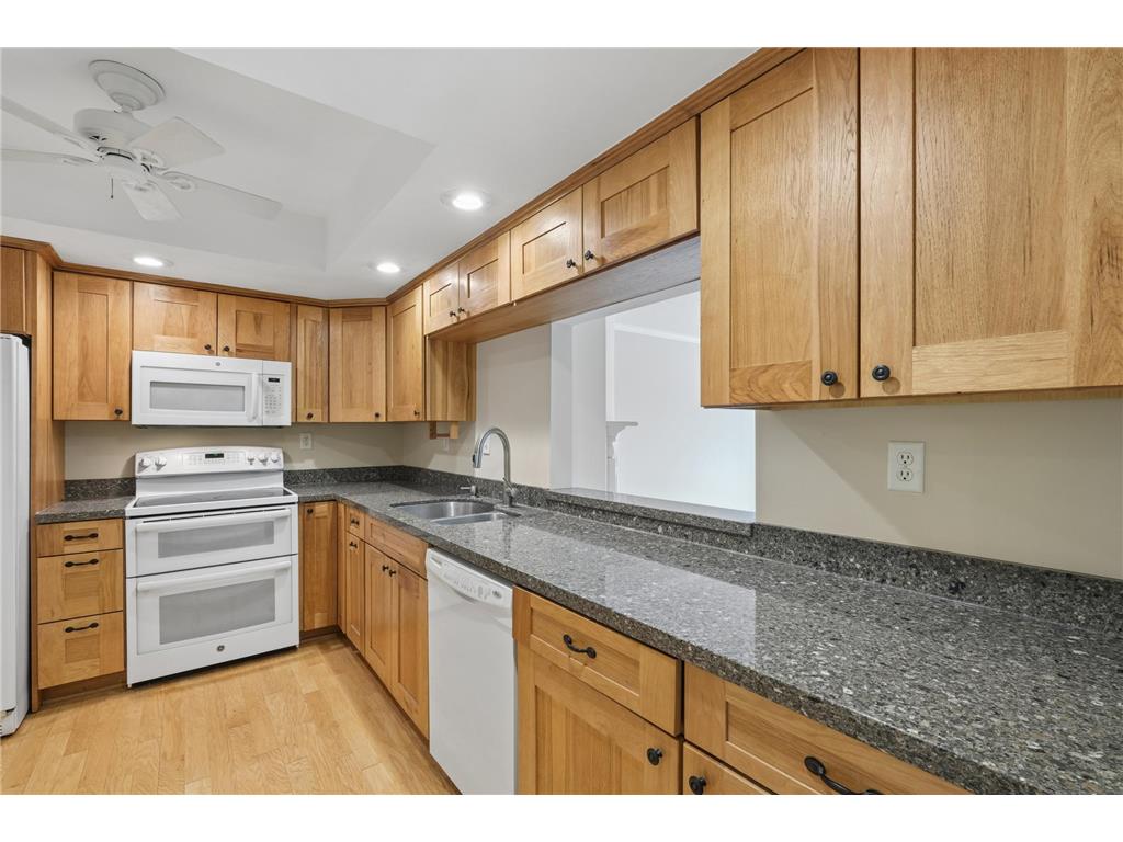 1077 Sibley Memorial Highway #504 Lilydale MN 55118 - Mississippi 7075968 image2