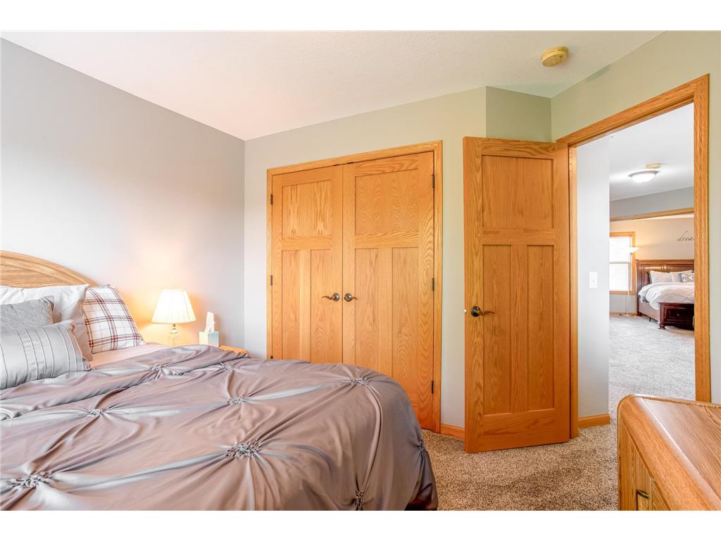 10770 Scott Avenue N Brooklyn Park MN 55443 7050281 image35