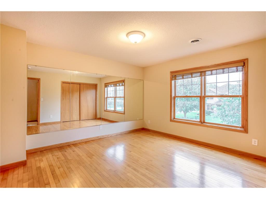 10771 Scott Avenue N Brooklyn Park MN 55443 7059089 image32
