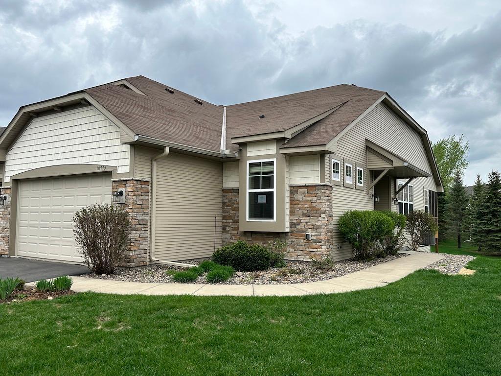 10775 Kingsfield Lane Woodbury MN 55129 6379627 image1