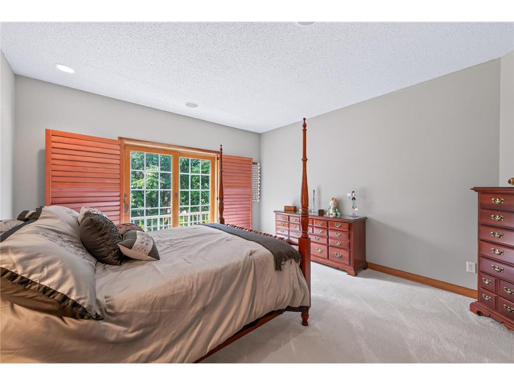 10776 Falling Water Lane #B Woodbury MN 55129 7111465 image13