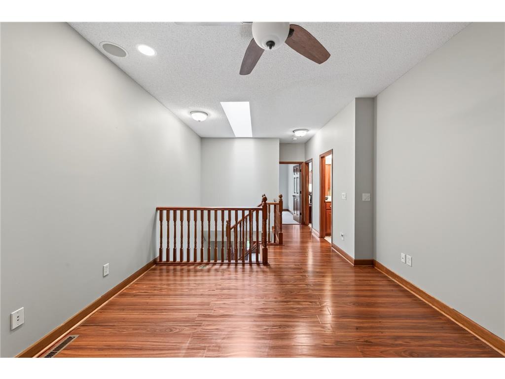 10776 Falling Water Lane #B Woodbury MN 55129 7111465 image21