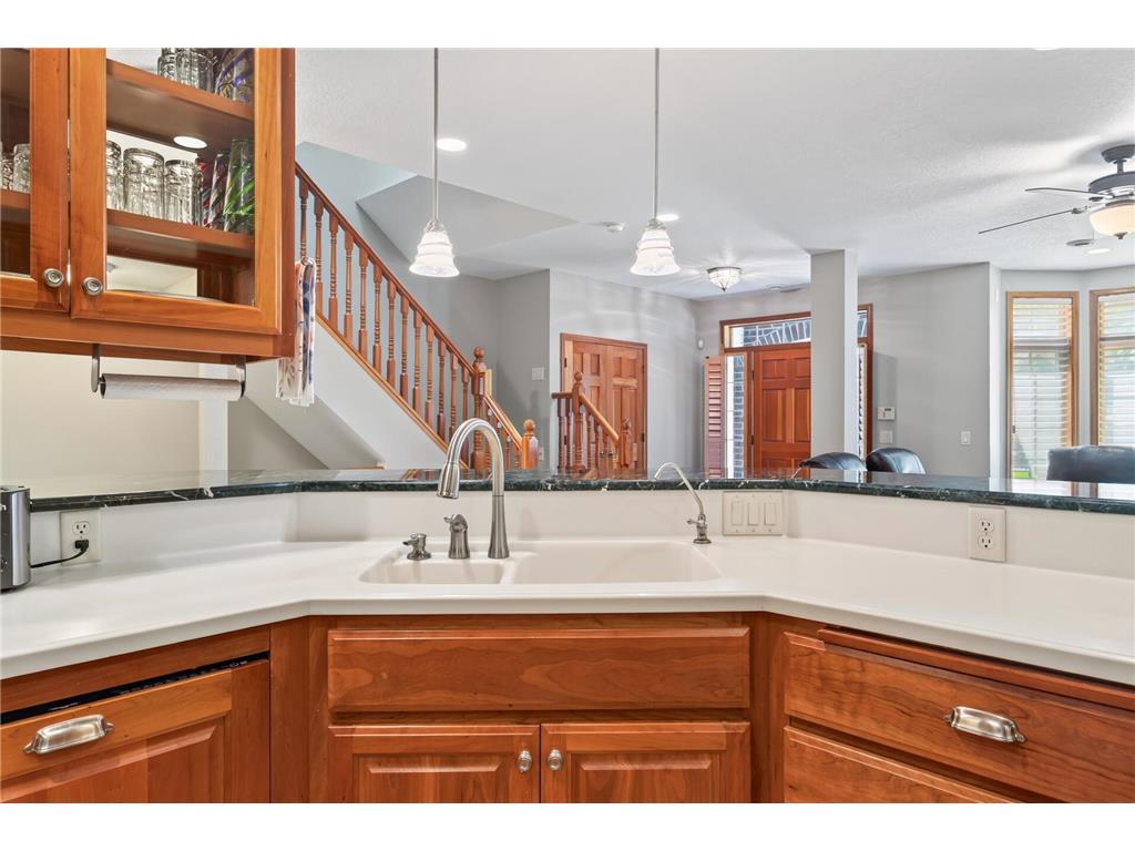 10776 Falling Water Lane #B Woodbury MN 55129 7111465 image29