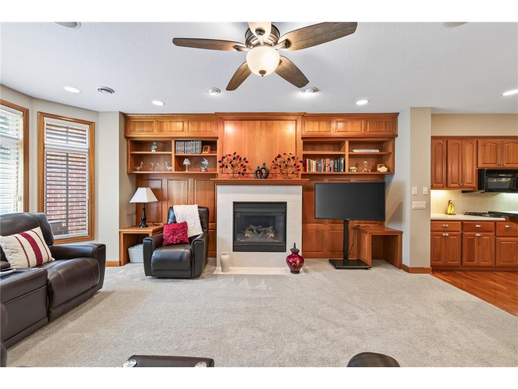 10776 Falling Water Lane #B Woodbury MN 55129 7111465 image3