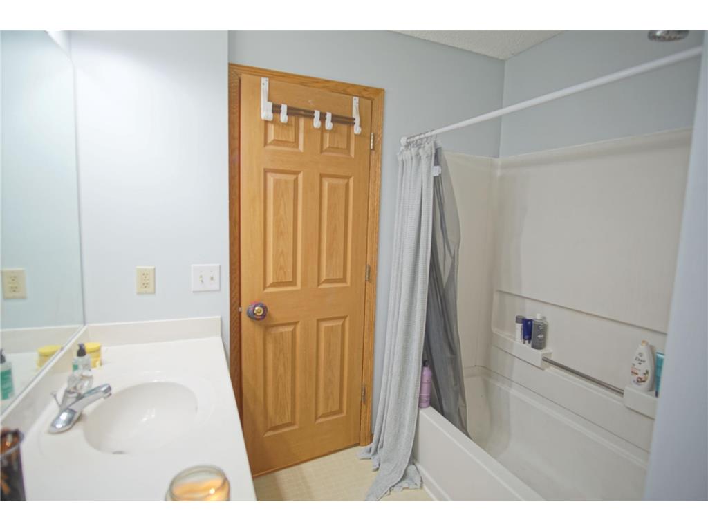 10776 Vale Street NW Coon Rapids MN 55433 7089195 image17