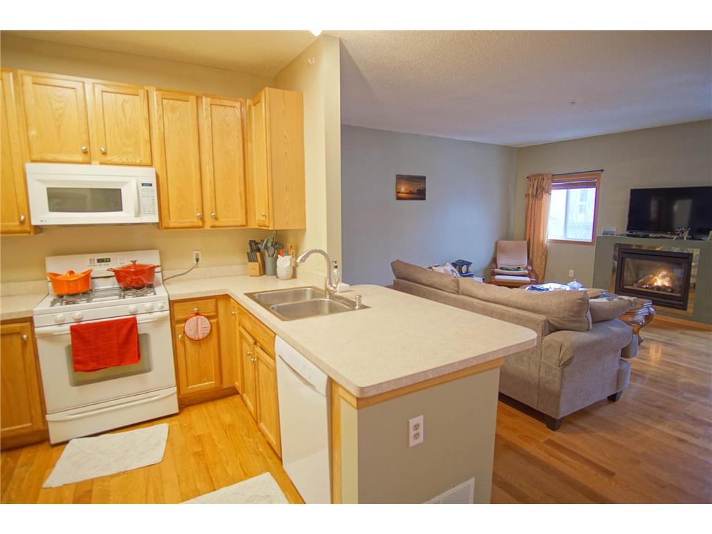 10776 Vale Street NW Coon Rapids MN 55433 7089195 image4