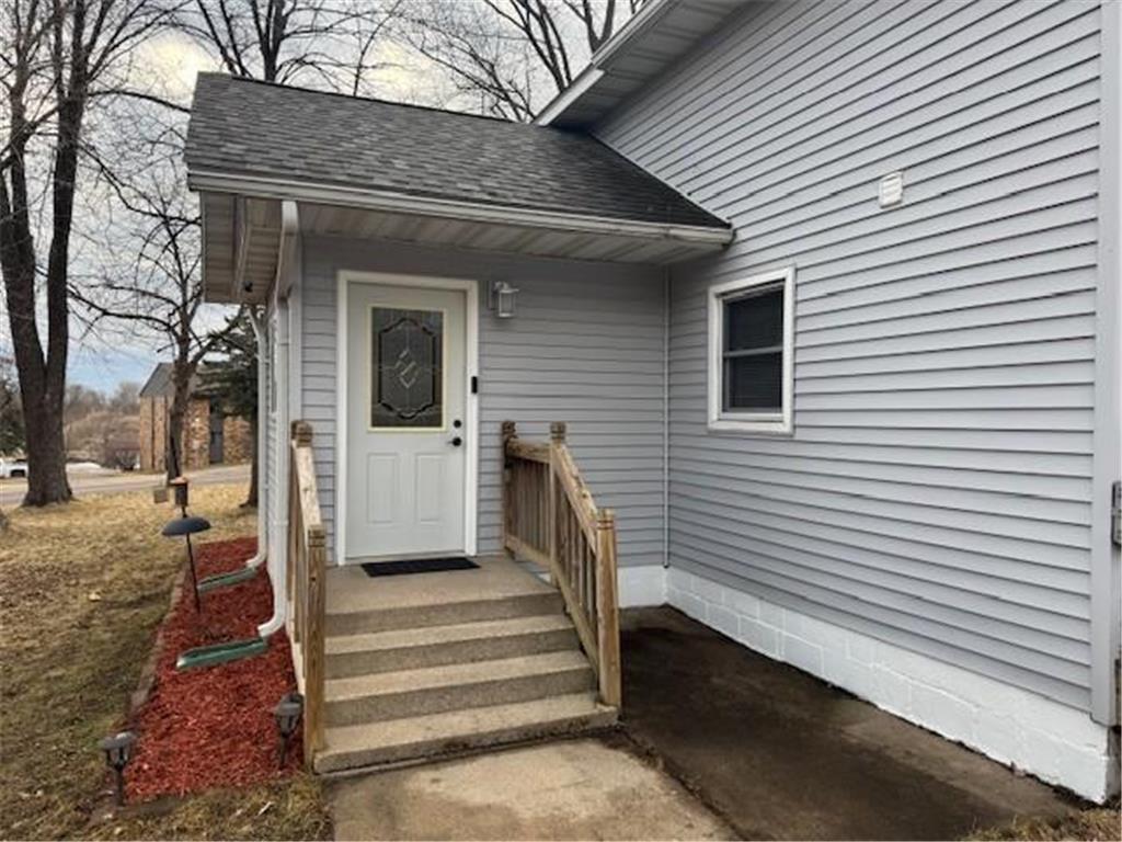 1078 Jefferson Street SE Hutchinson MN 55350 7008115 image26