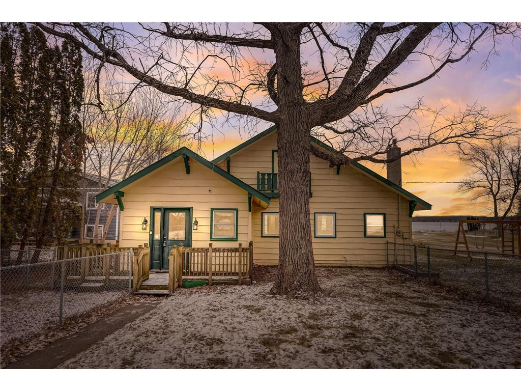 1079 17th Street SE Forest Lake MN 55025 - Forest 6474278 image1