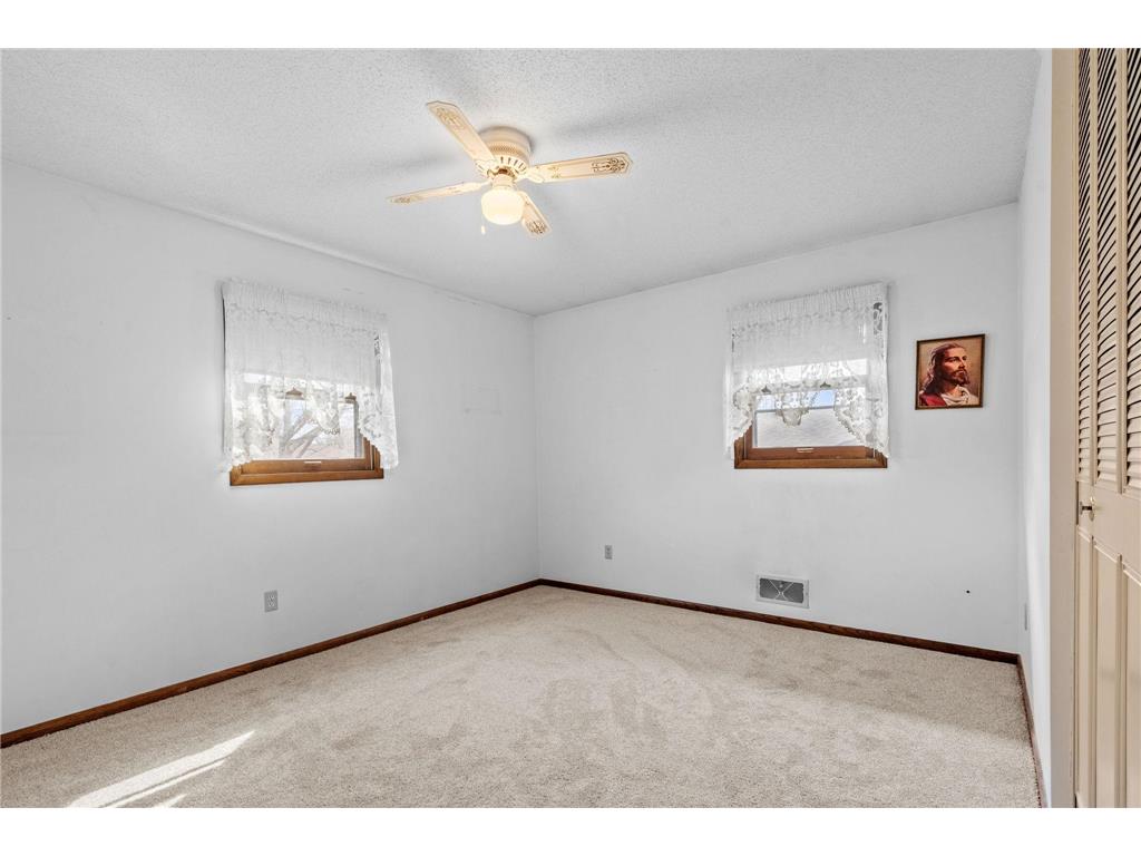 1079 Monroe Street S Shakopee MN 55379 7022788 image17