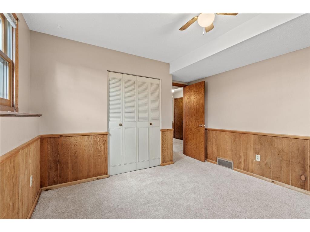 1079 Monroe Street S Shakopee MN 55379 7022788 image28
