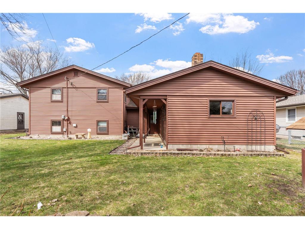 1079 Monroe Street S Shakopee MN 55379 7022788 image34