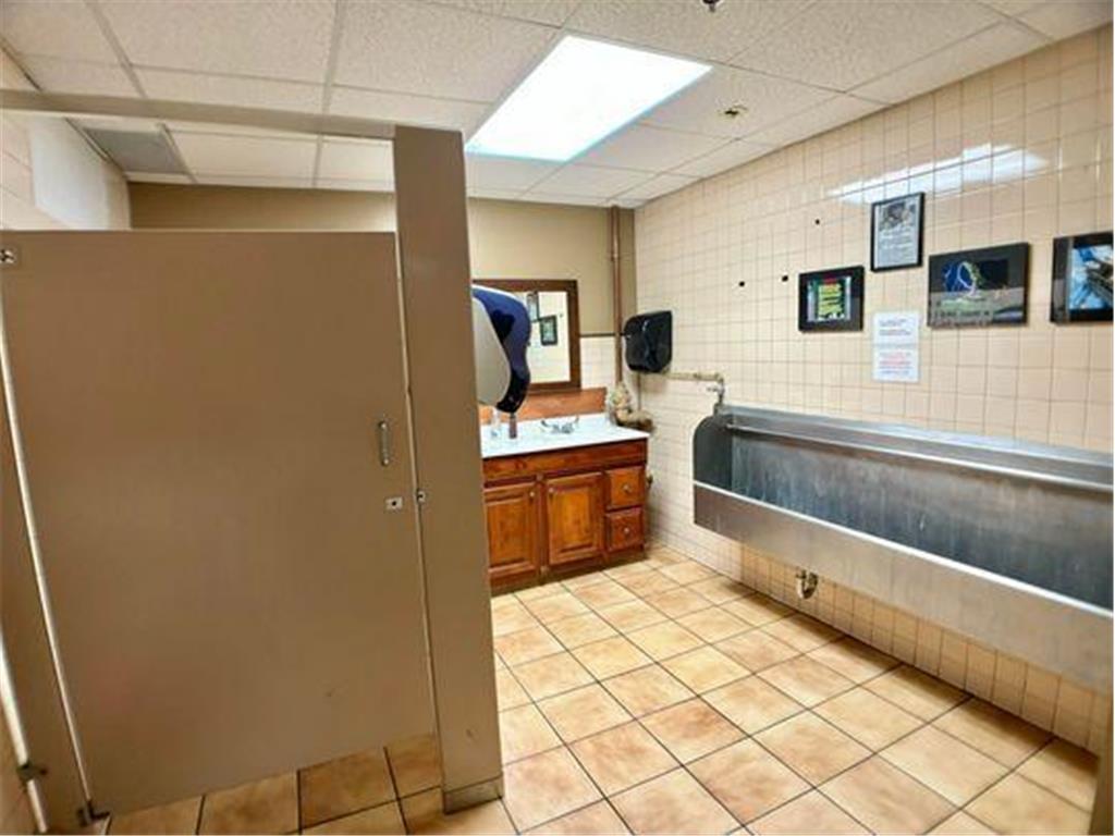 1079 Rice Street Saint Paul MN 55117 6826868 image23