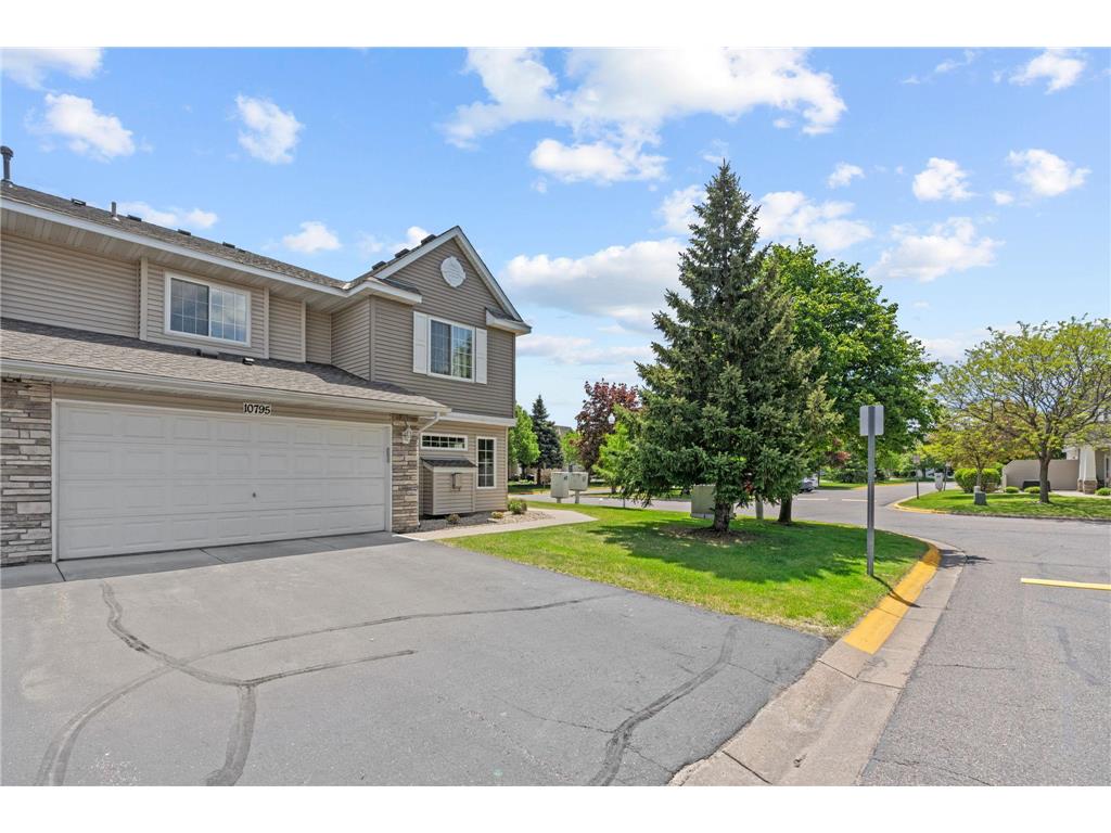 10795 Unity Lane N Brooklyn Park MN 55443 7072916 image3