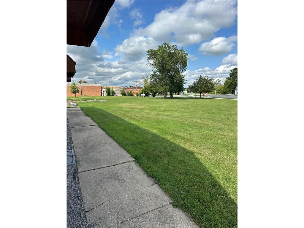 108 1st Street NE Baudette MN 56623 6768349 image3