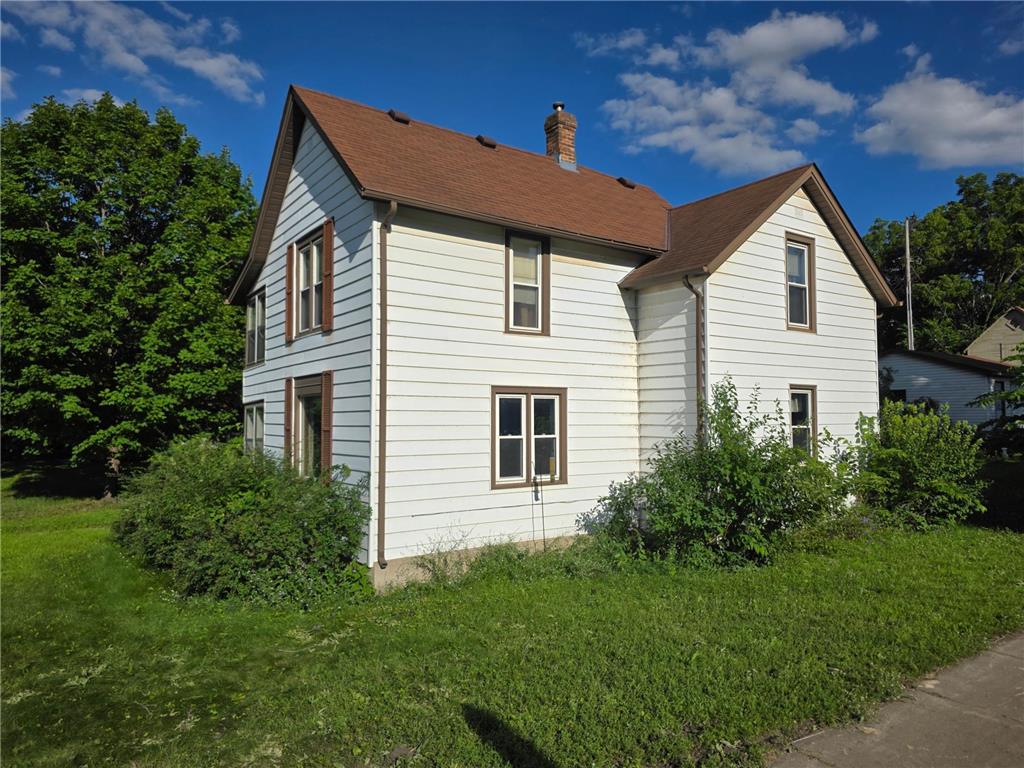 108 4th Avenue E Shakopee MN 55379 6757309 image1