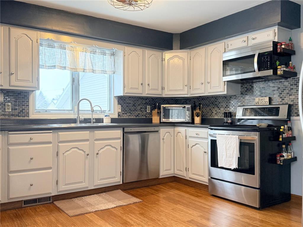 108 4th Street NE Fulda MN 56131 7038221 image11