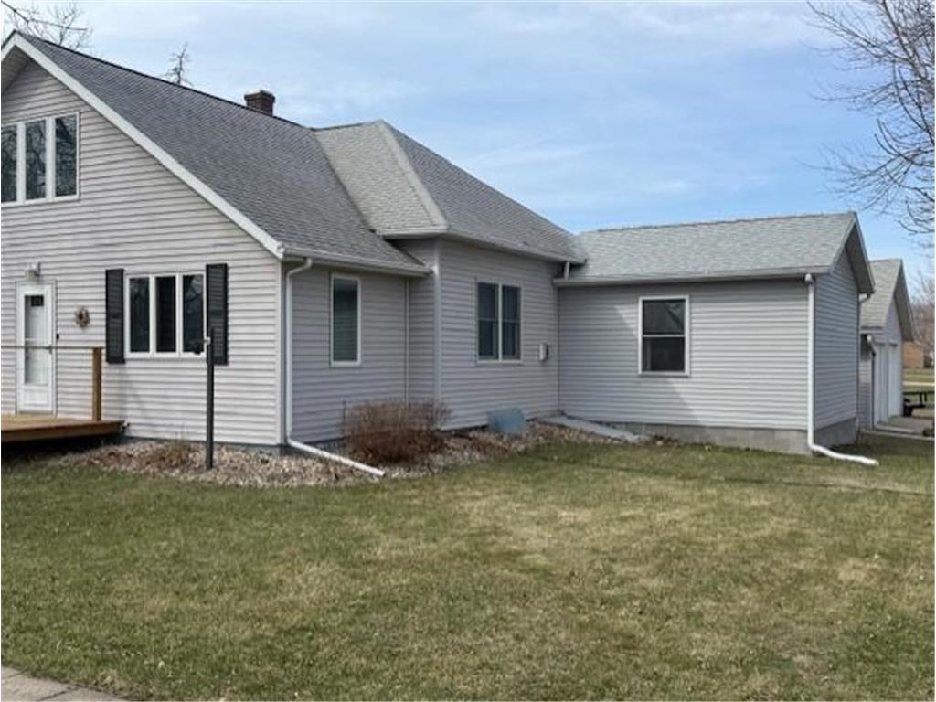 108 4th Street NE Fulda MN 56131 7038221 image2