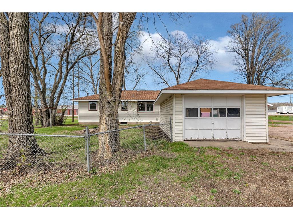 108 Birch Street E Saint Joseph MN 56374 7050388 image25