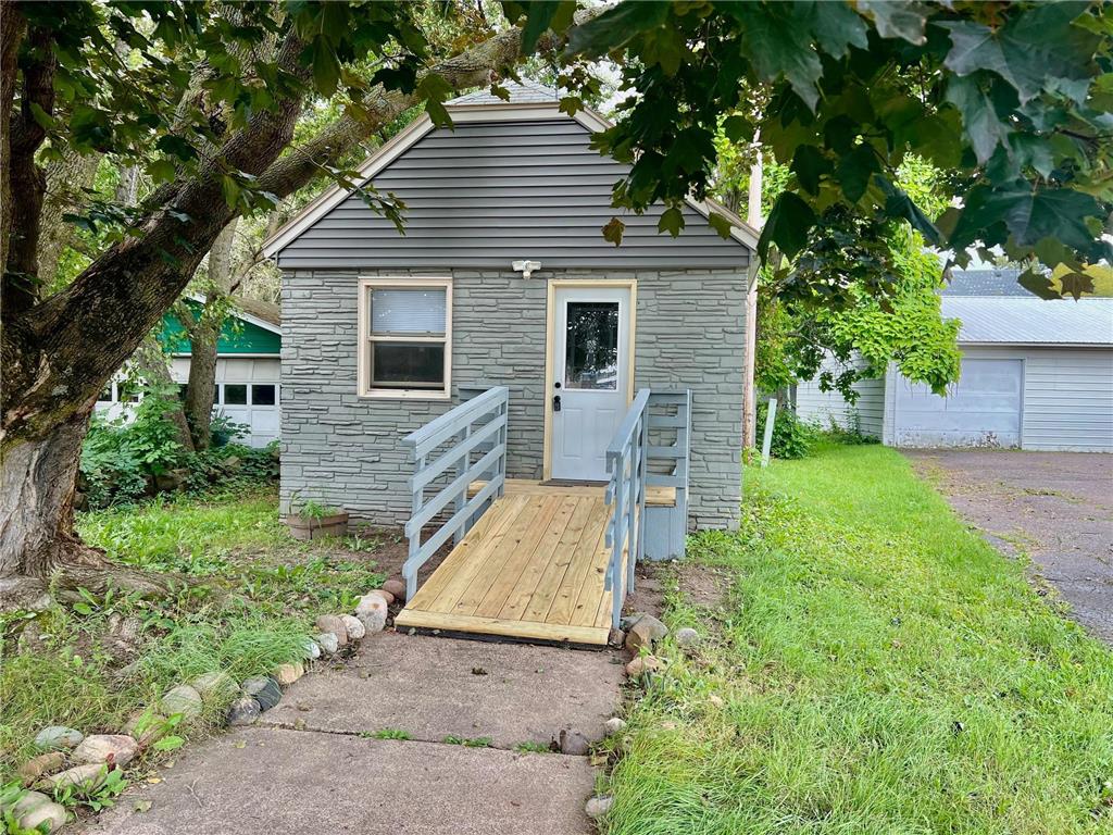 108 Broadway Avenue S Braham MN 55006 6589334 image1