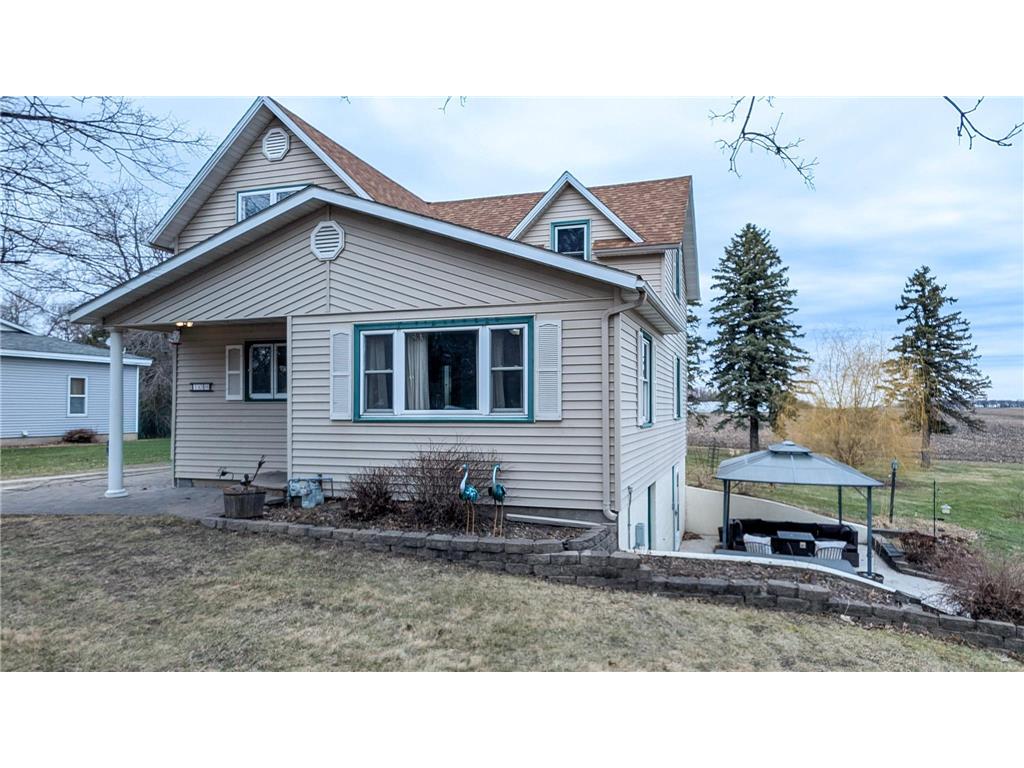 108 Center Street Freeborn MN 56032 7047061 image3