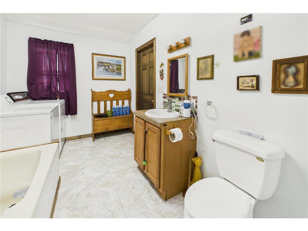 108 Central Avenue S Bertha MN 56437 6774840 image22