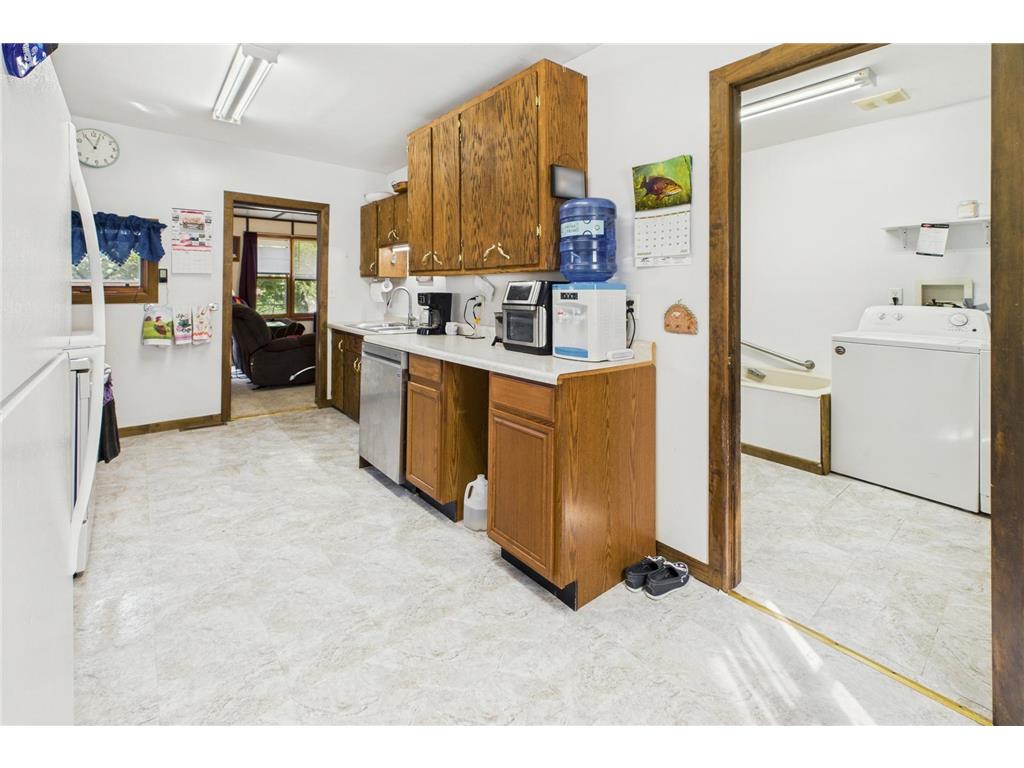 108 Central Avenue S Bertha MN 56437 6774840 image24