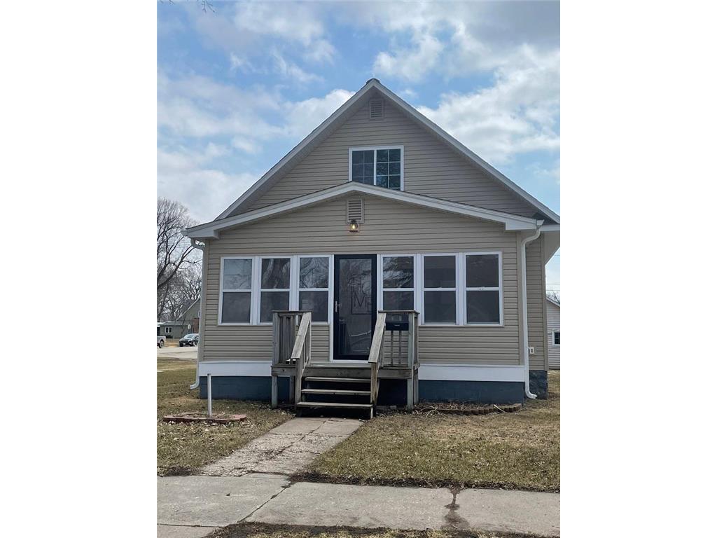 108 E 7th Street, Morris, MN 56267 MLS 6176128 Edina Realty