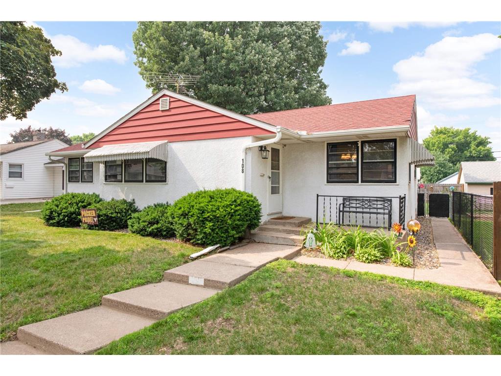 108 Frost Street W, South Saint Paul, MN 55075 MLS 6394766 Edina