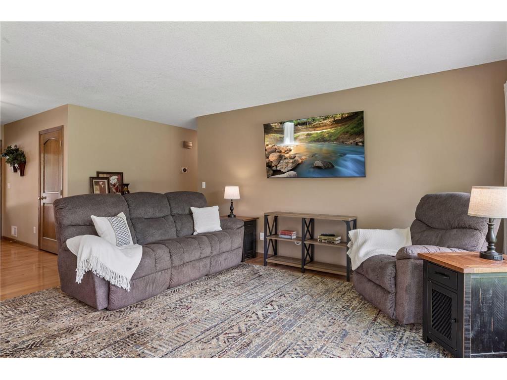 108 Knoll Circle E Burnsville MN 55337 7097303 image10
