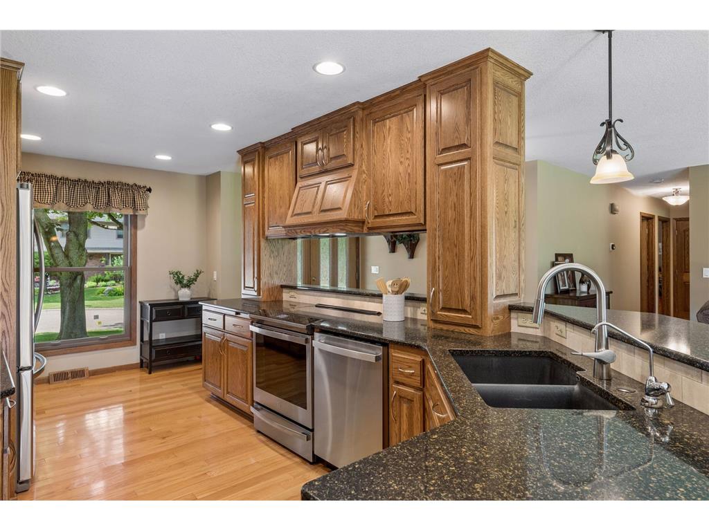 108 Knoll Circle E Burnsville MN 55337 7097303 image13