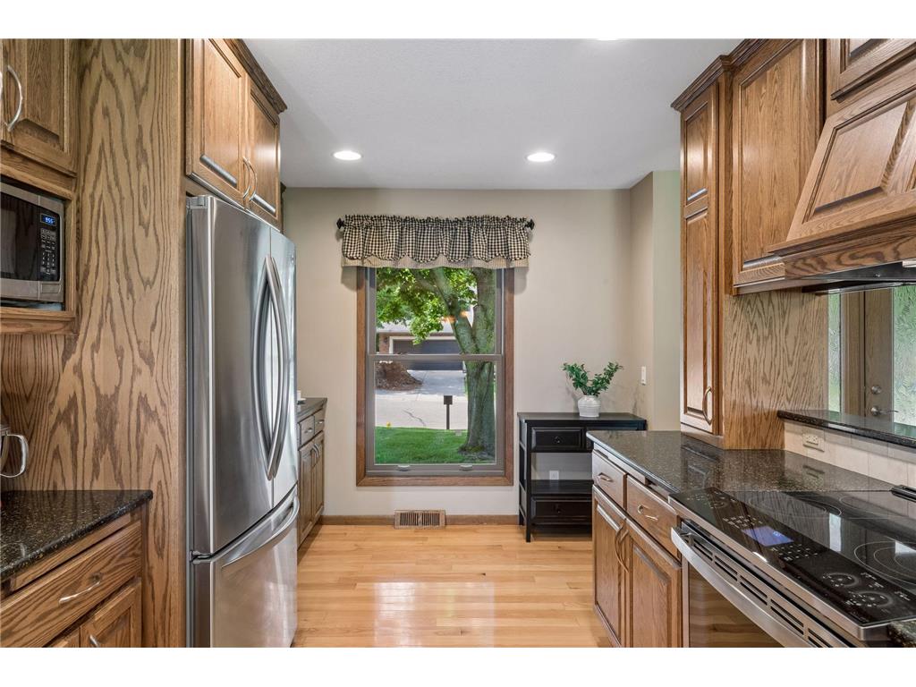 108 Knoll Circle E Burnsville MN 55337 7097303 image14