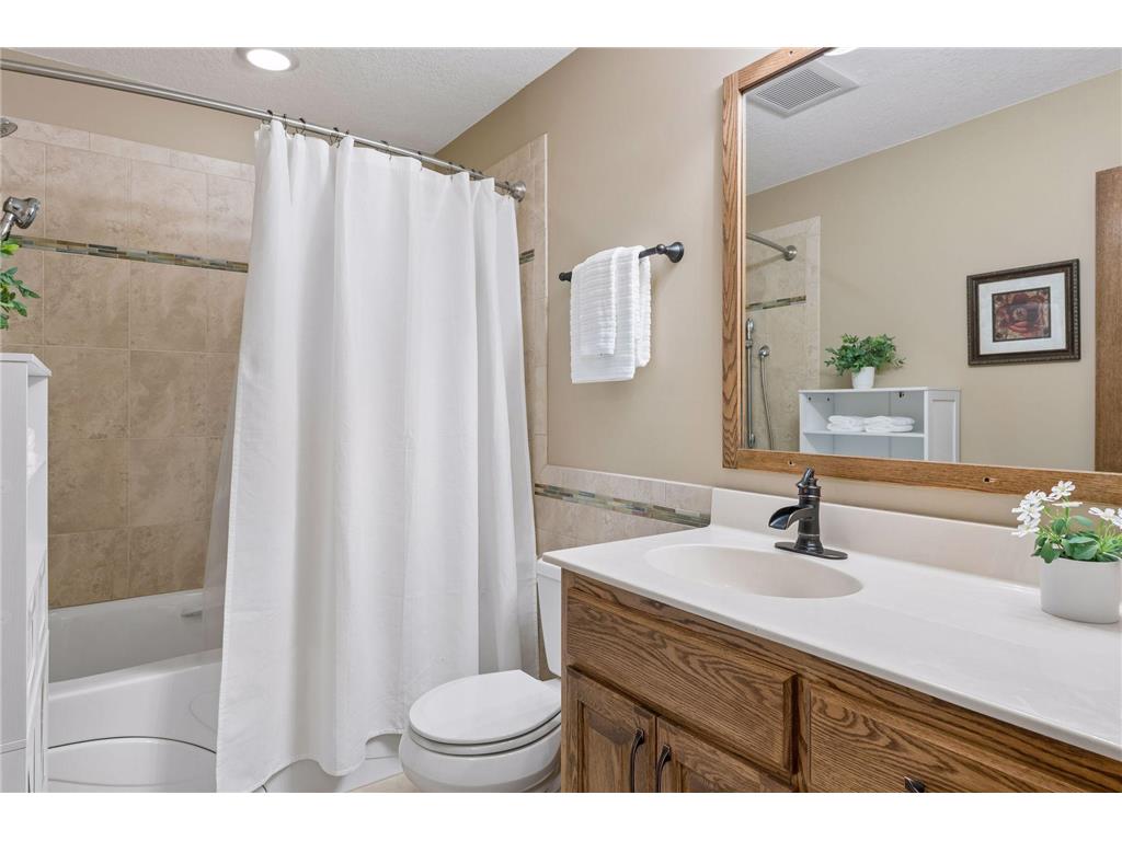 108 Knoll Circle E Burnsville MN 55337 7097303 image26