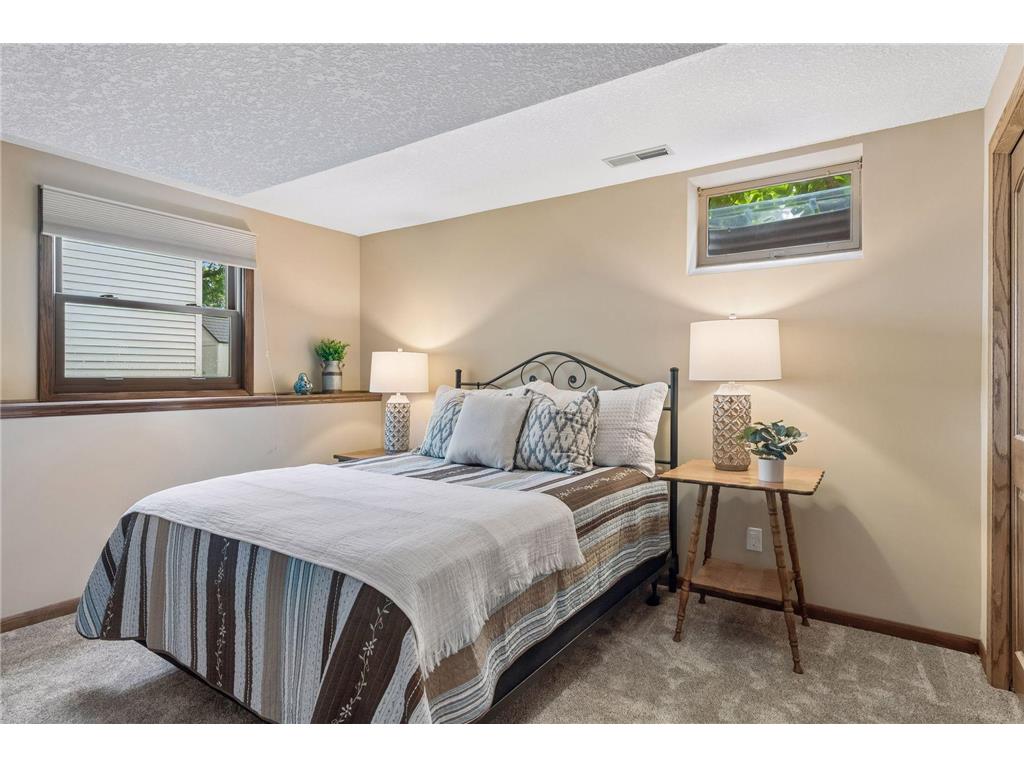 108 Knoll Circle E Burnsville MN 55337 7097303 image32