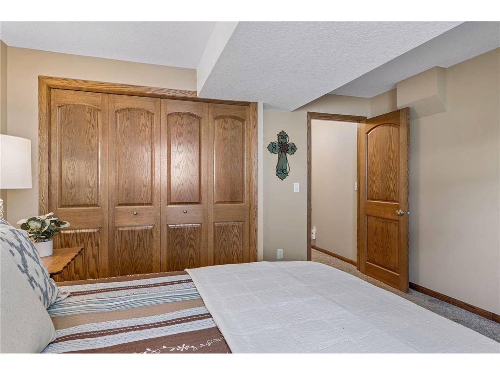 108 Knoll Circle E Burnsville MN 55337 7097303 image33