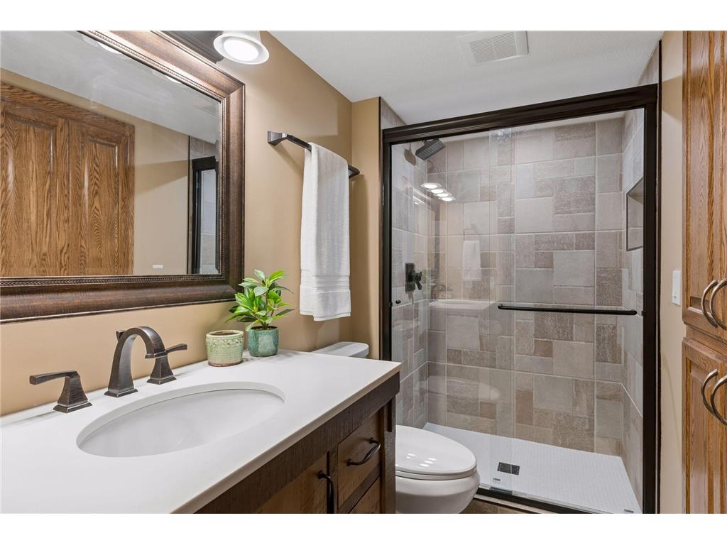 108 Knoll Circle E Burnsville MN 55337 7097303 image34
