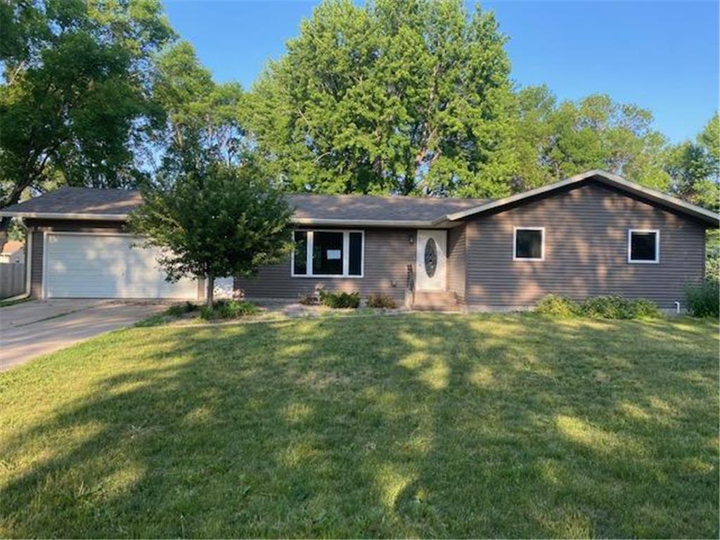 108 Knollwood Drive, Redwood Falls, MN, 56283 MLS 6398904 Edina Realty