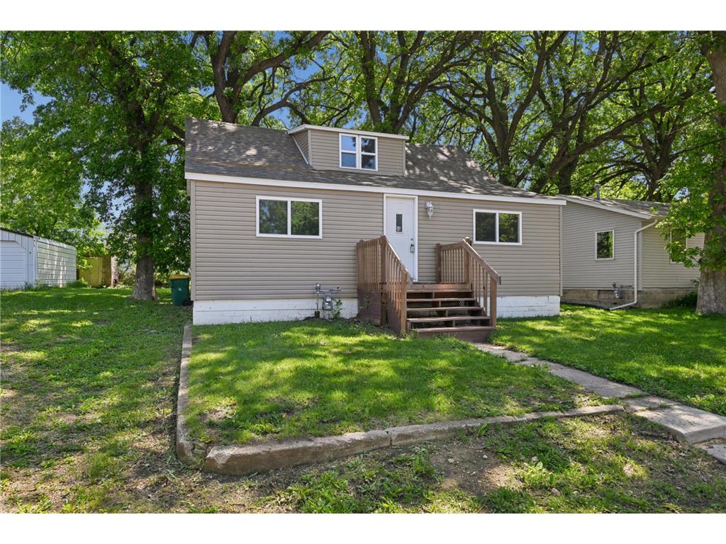 108 Maple Street Jackson MN 56143 7018312 image1