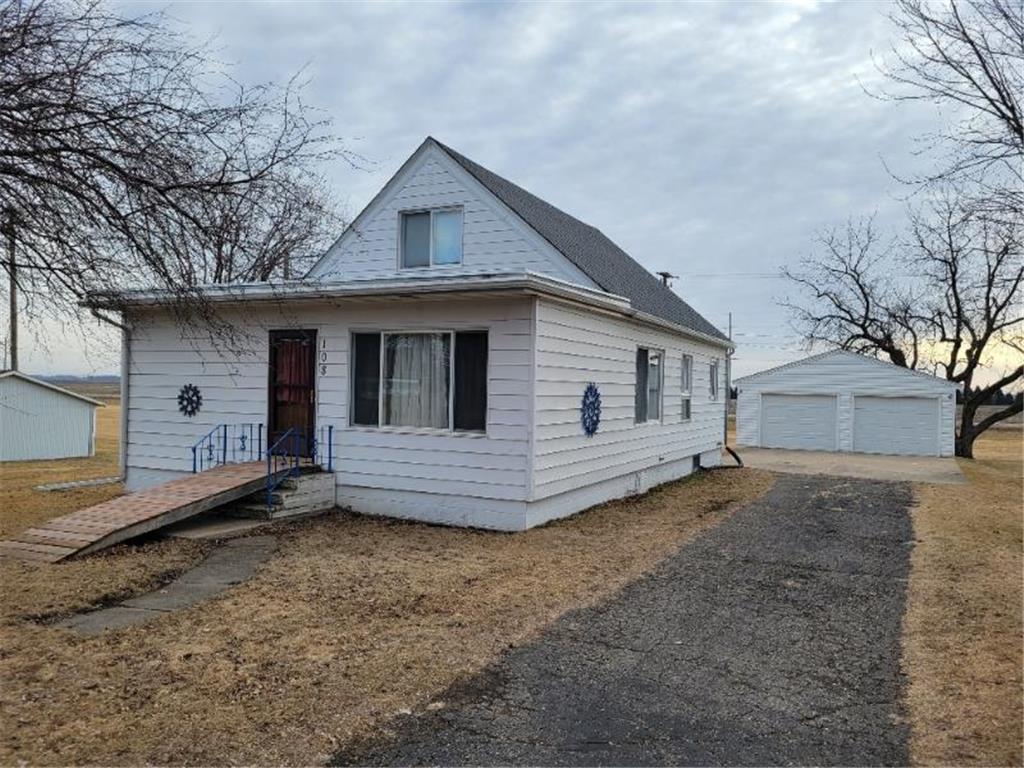 108 N Secor Street Bricelyn MN 56014 6688085 image1