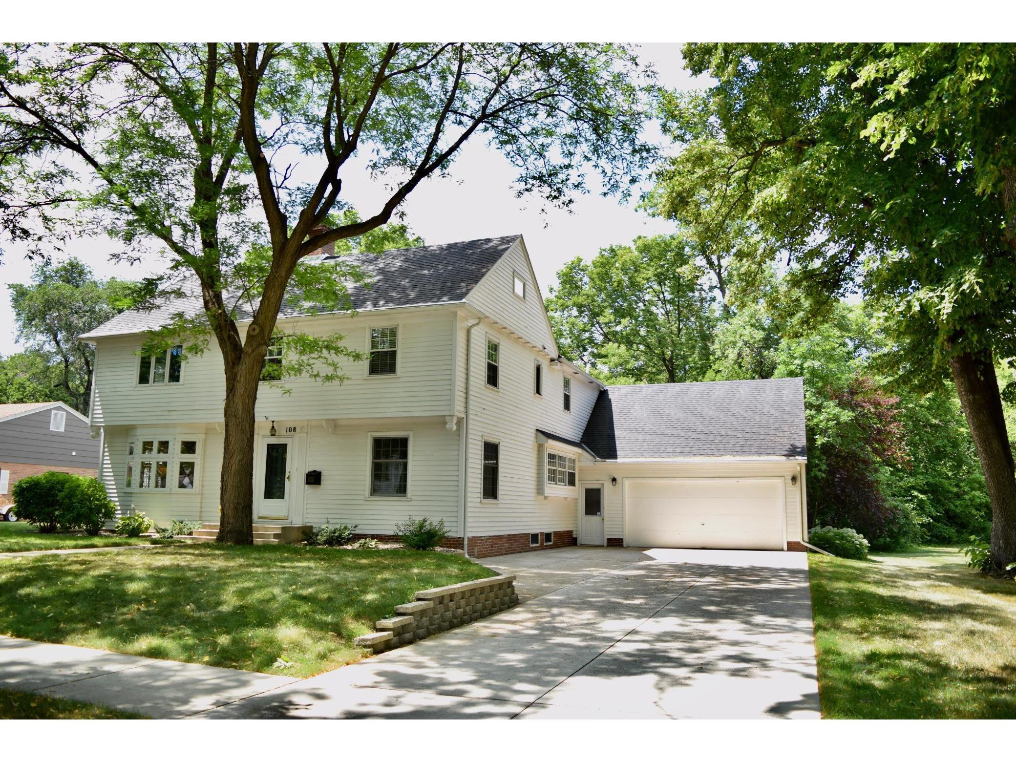 108 Park Avenue, Marshall, MN, 56258 MLS 6018330 Edina Realty