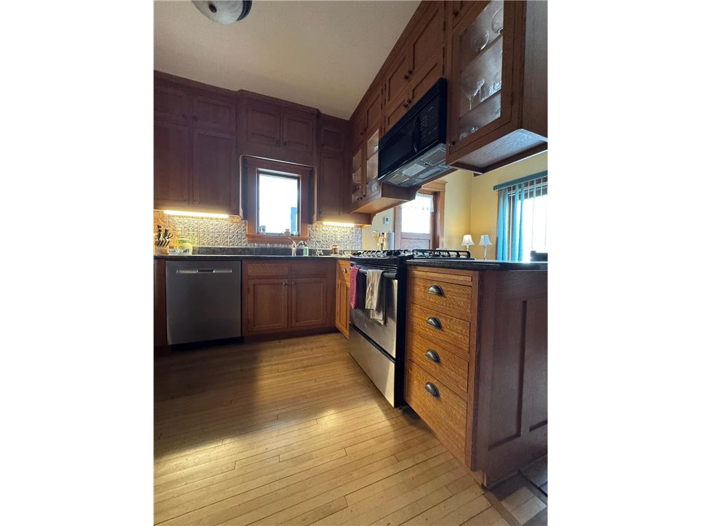  Olivia MN 56277 7048725 image18