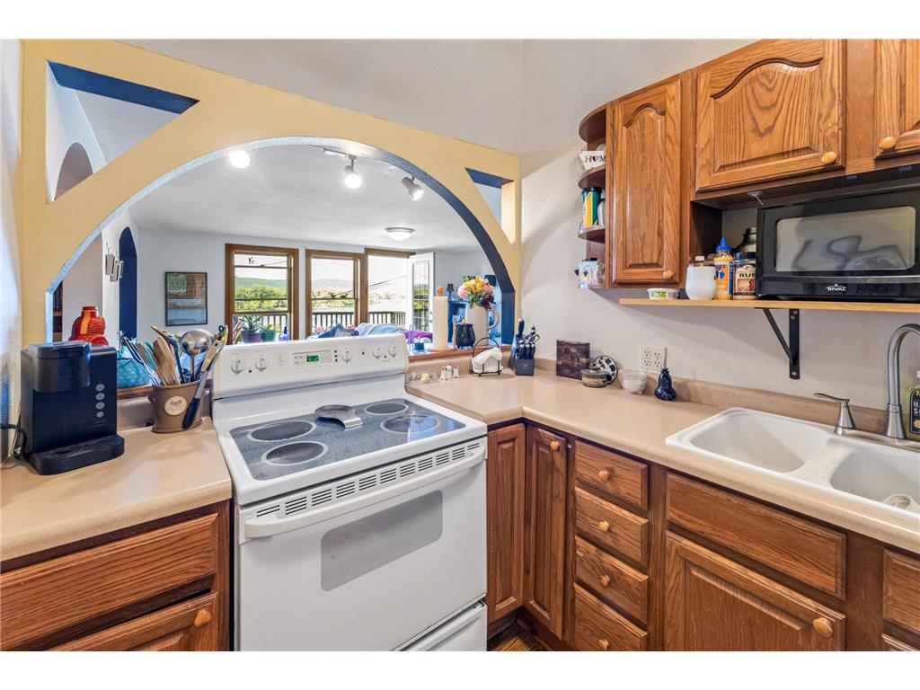 108 S Hill Street Fountain City WI 54629 7086506 image10