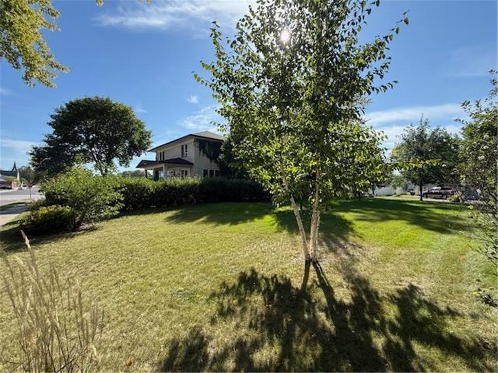 108 W 4th Street Redwood Falls MN 56283 7047845 image11