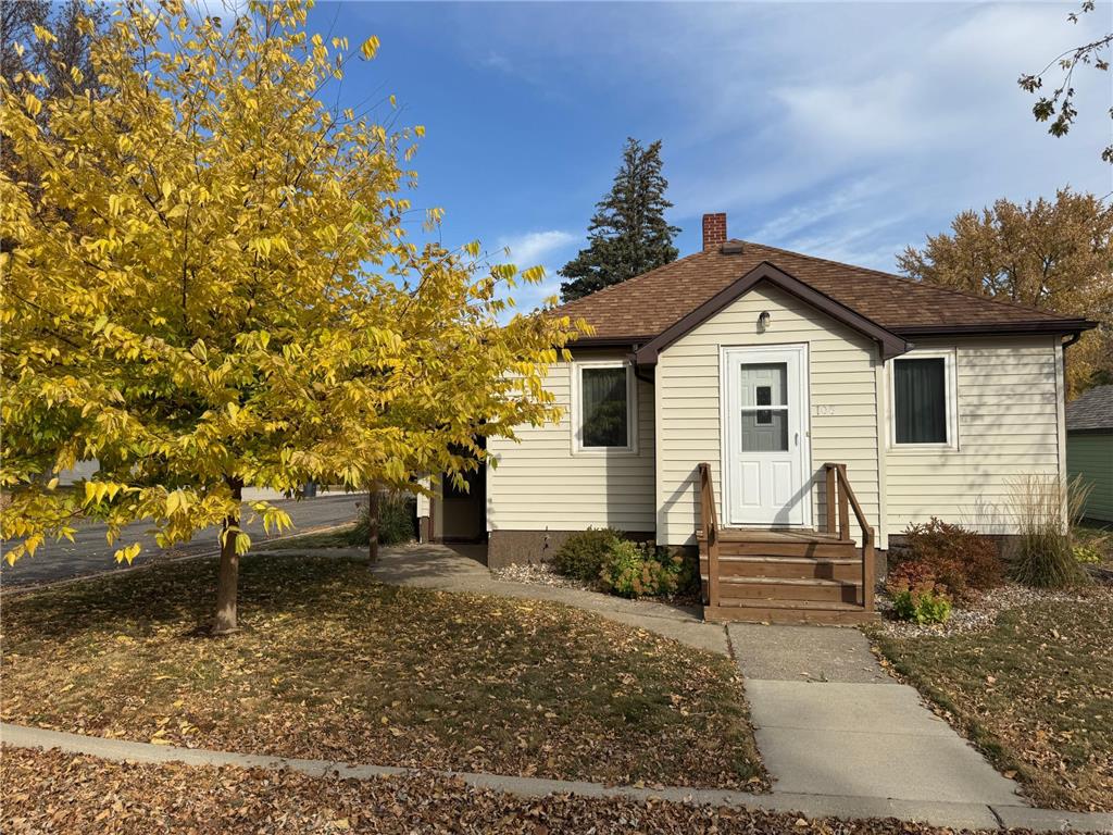 108 W Maple Street Marshall MN 56258 6625153 image1