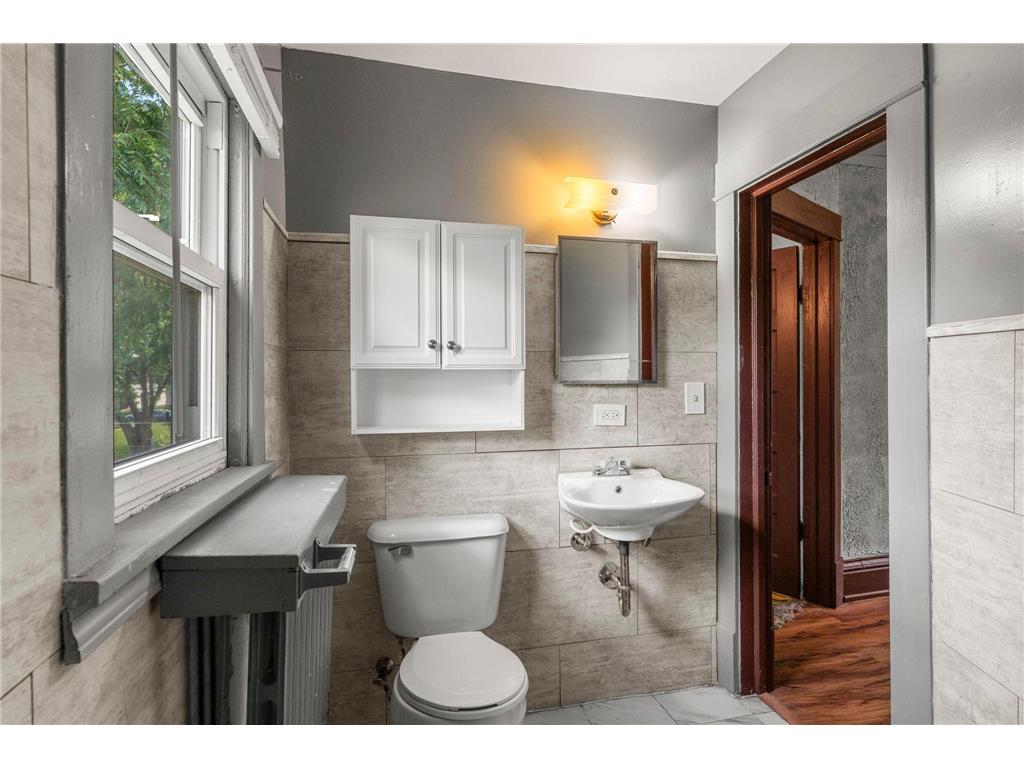1080 Cook Avenue E Saint Paul MN 55106 7097658 image26