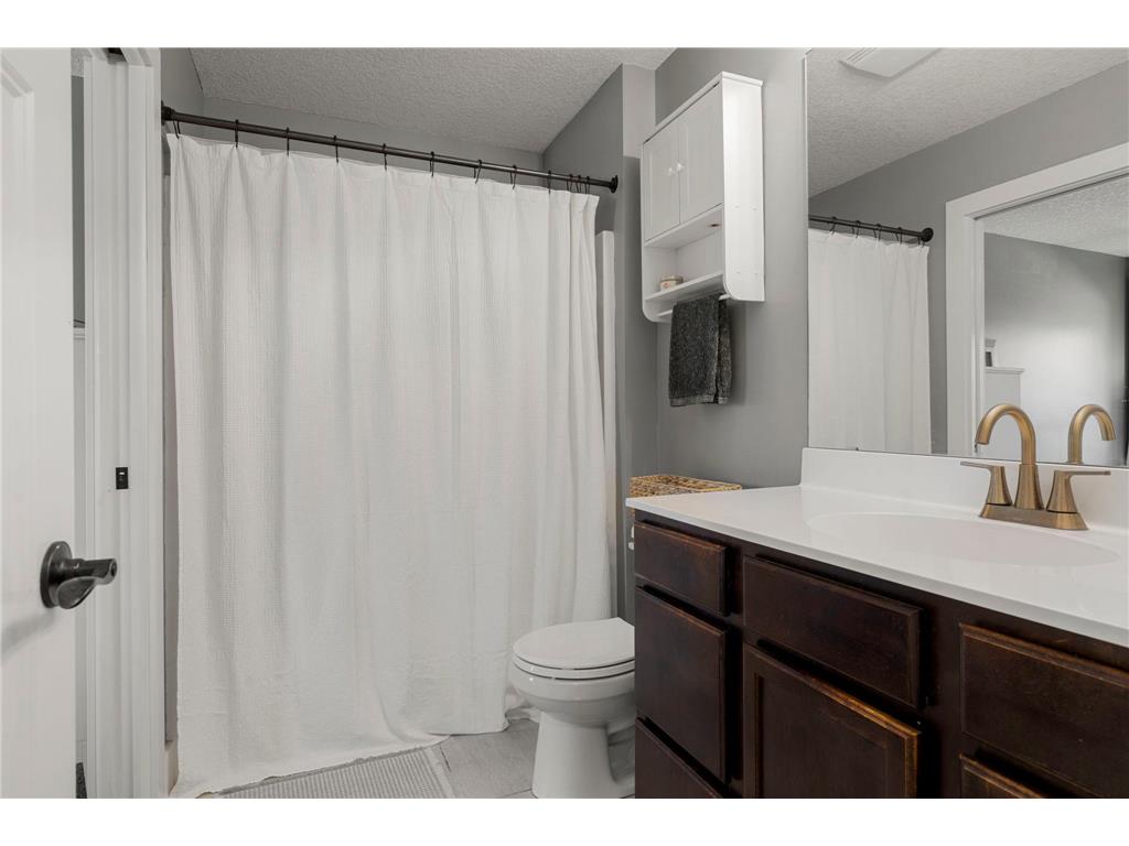 10800 Harrison Avenue S Bloomington MN 55437 7068015 image14