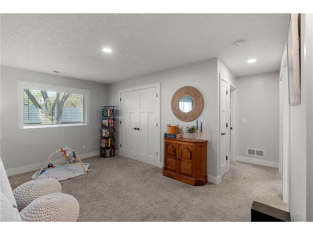 10800 Harrison Avenue S Bloomington MN 55437 7068015 image21